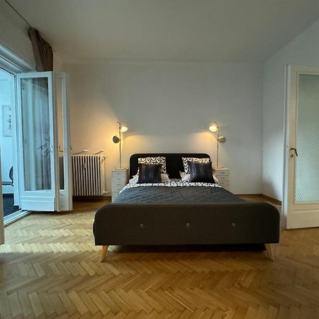 Airy & Beautiful Downtown Apartment Bukurešť Exteriér fotografie